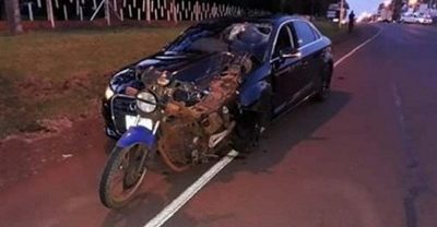 Motociclista fallece tras ser embestido en Colonias Unidas