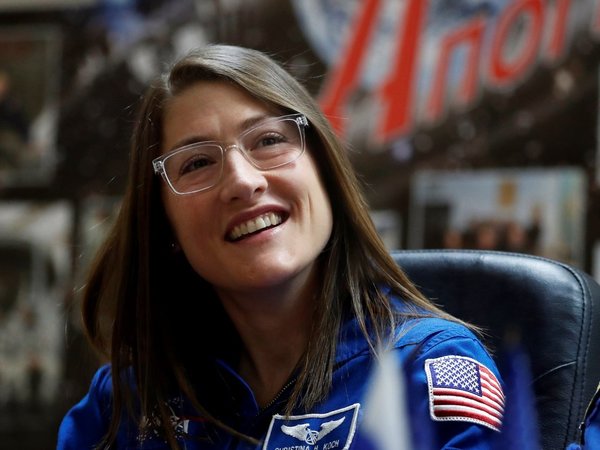 La astronauta Koch bate el récord de una mujer en el espacio