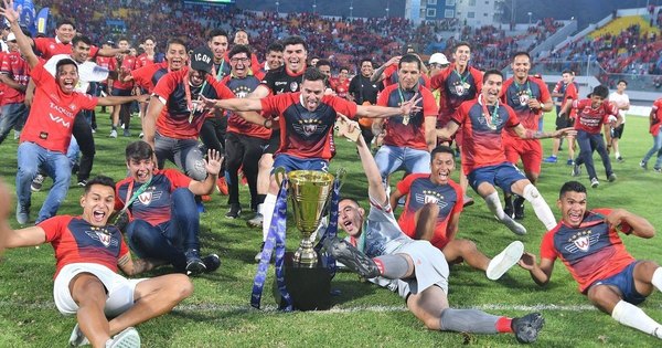 Con paraguayos, Wilstermann es campeón, pero el título está en duda