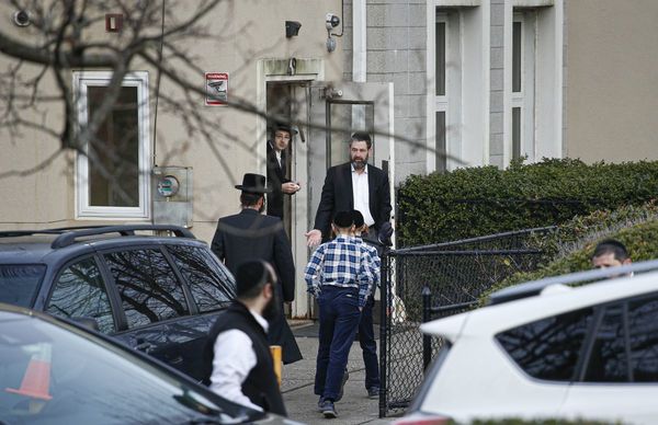 Cinco heridos en ataque “terrorista” contra judíos cerca de Nueva York