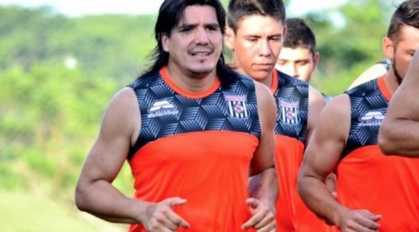 HOY / Fidencio jugará en el fútbol boliviano