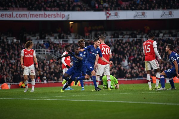 Arsenal se volvió a dormir y Chelsea lo dio vuelta