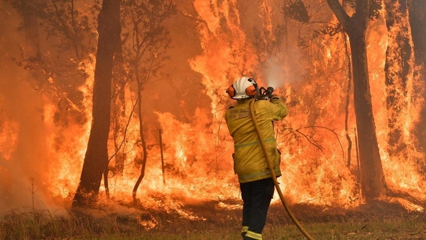 Evacuan a miles de personas en Australia por incendios forestales » Ñanduti