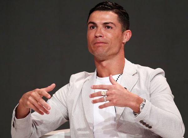 Cristiano Ronaldo gana por sexta vez el premio Globe Soccer - Fútbol - ABC Color