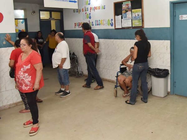 Salud cubrirá vacaciones a médicos en áreas críticas, no en especialidades