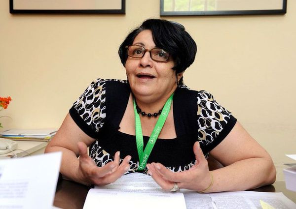 Gobernación de Caaguazú reconoce a escritora
