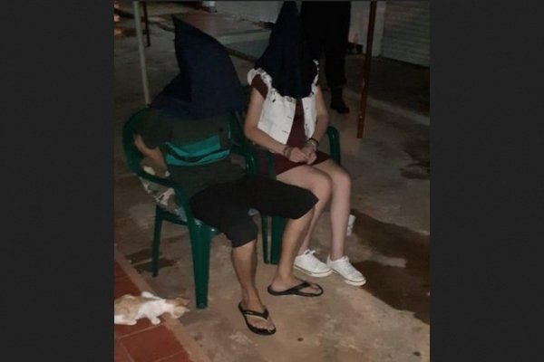Pareja detenida por crimen de adolescente se acusa mutuamente