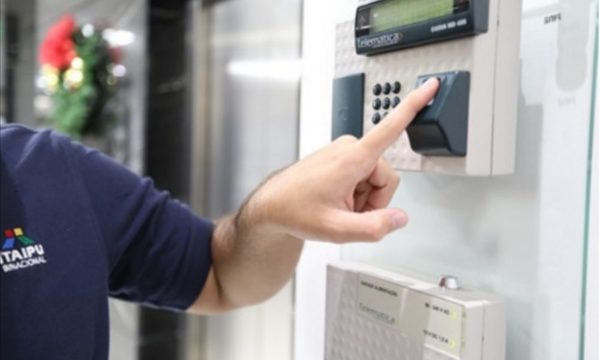 20 horas al mes: Itaipú pone límite a pago de horas extras desde enero del 2020