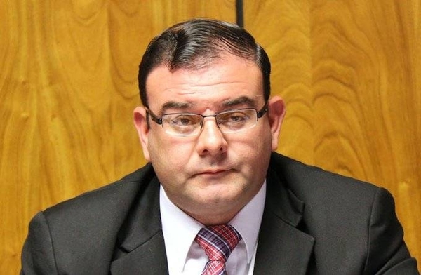 HOY / Tras error de forense, juez levanta orden de captura del diputado Rivas