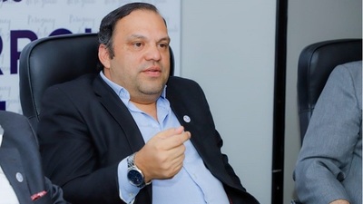 2.800 familias vulnerables firmaron contratos de compraventa de lotes con Desarrollo Social