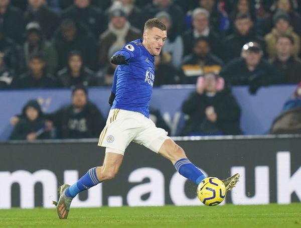 Jamie Vardy sigue al frente sin jugar - Fútbol - ABC Color