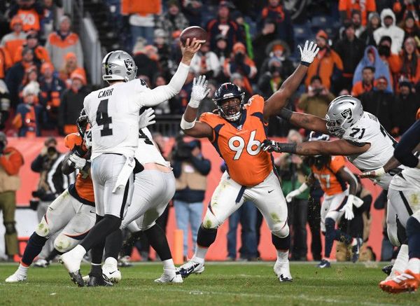Harris sella la victoria de los Broncos - Polideportivo - ABC Color