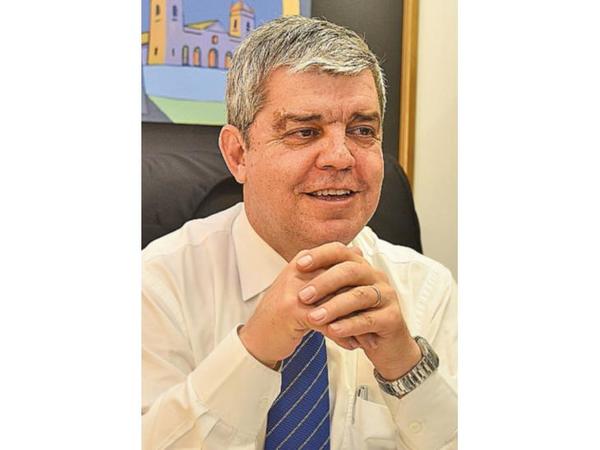 Enrique Riera refuerza intenciones de ser presidente de ANR: 'La gente está podrida los mismos de siempre'