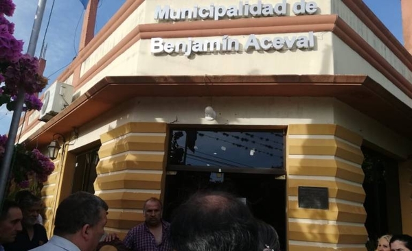 HOY / Bandera de honestidad bajo lupa: intendente intervenido por corrupción aviva conflicto