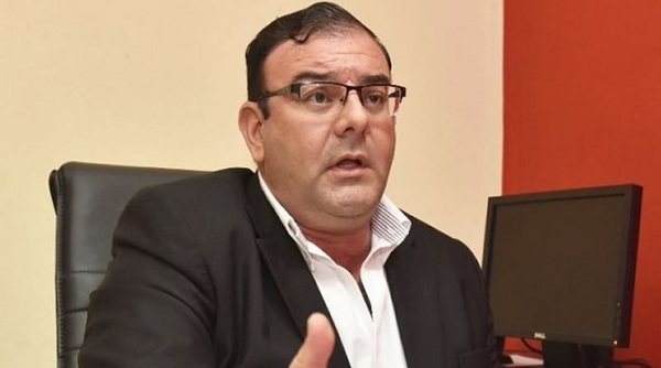 Rivas califica de farsa el pedido de detención en su contra