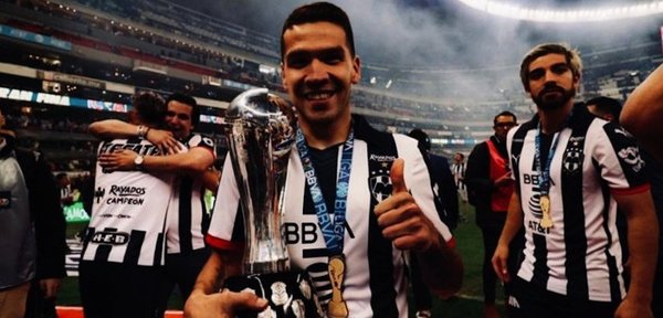 Celso Ortiz se consagra campeón en México | Noticias Paraguay