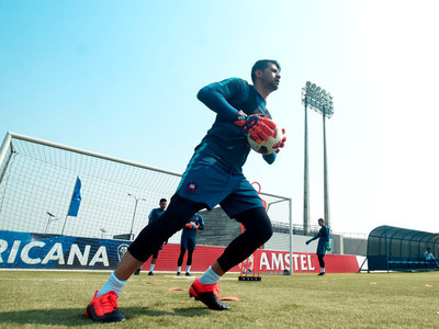 Rodrigo Muñoz sigue en Cerro Porteño por un año y medio