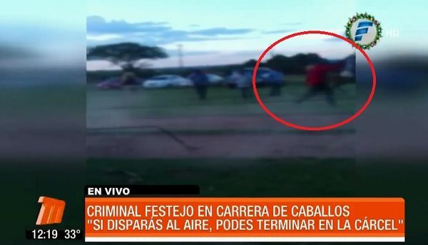 Buscan a "pistolero" que disparó al aire en carrera de caballos