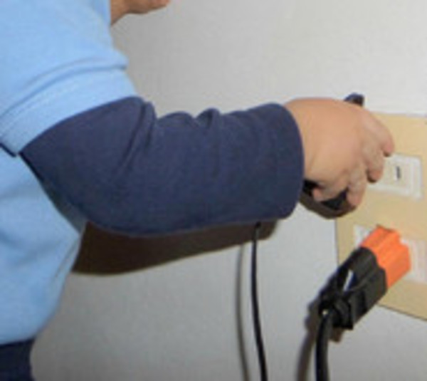 Pequeño muere tras descarga eléctrica - Paraguay.com