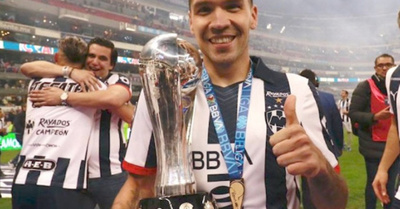 Celso Ortiz levantó la Copa en charrolandia