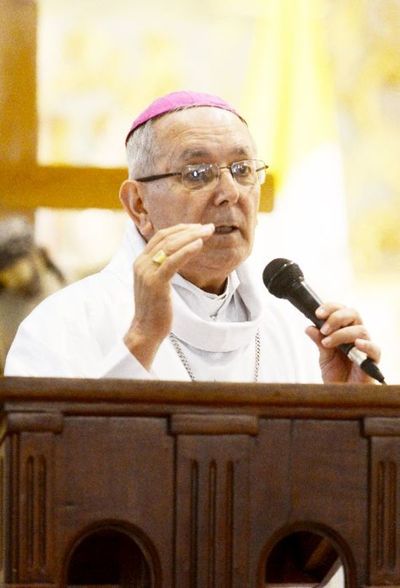 Arzobispo se desdice sobre el apoyo a parejas homosexuales - Locales - ABC Color
