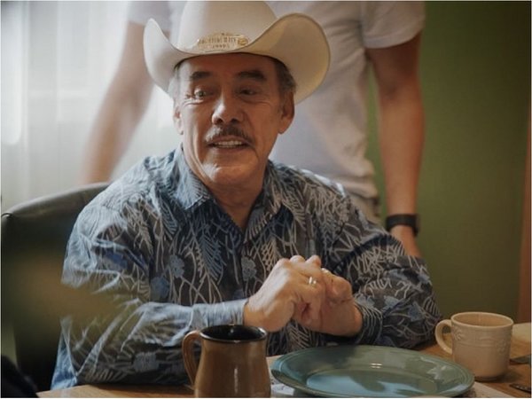 Padre de Jenni Rivera lanza un reguetón ranchero y moviliza redes sociales
