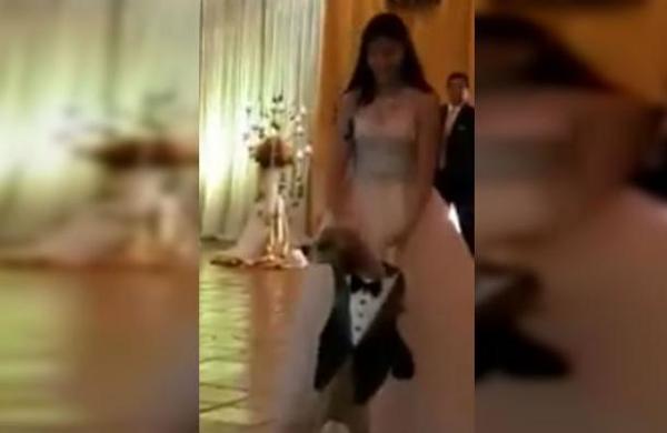 Quinceañera no encuentra pareja y decide bailar con su perro - SNT