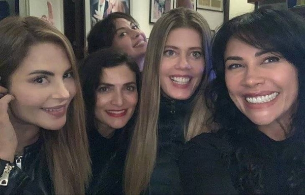 HOY / Betty, Aura María y la Peliteñida se reunieron después de 20 años del estreno