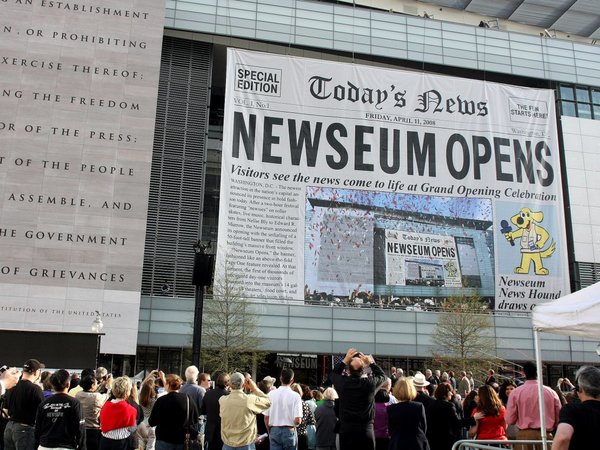 Termina el año y cierra el Newseum, el museo de la prensa