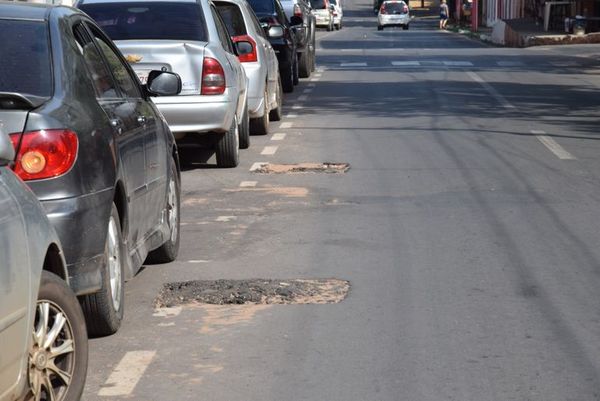 Comuna culpa a la Essap por dejar baches en las calles de San Lorenzo - Nacionales - ABC Color