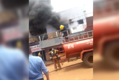 Incendio en Concepción consumió una emisora radial