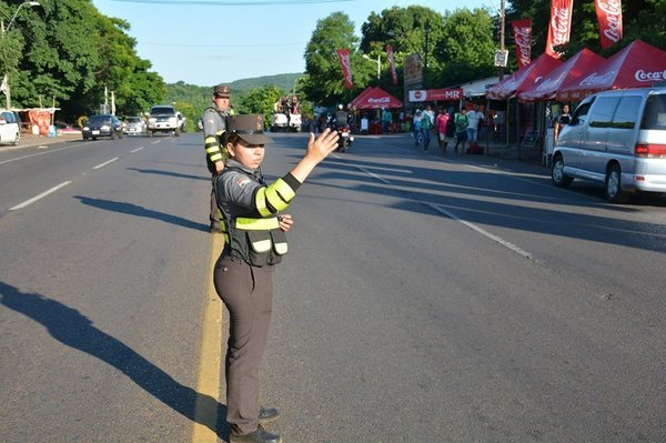 Registro al día y habilitación, exigencias de la Caminera para conductores que vayan al interior - ADN Paraguayo