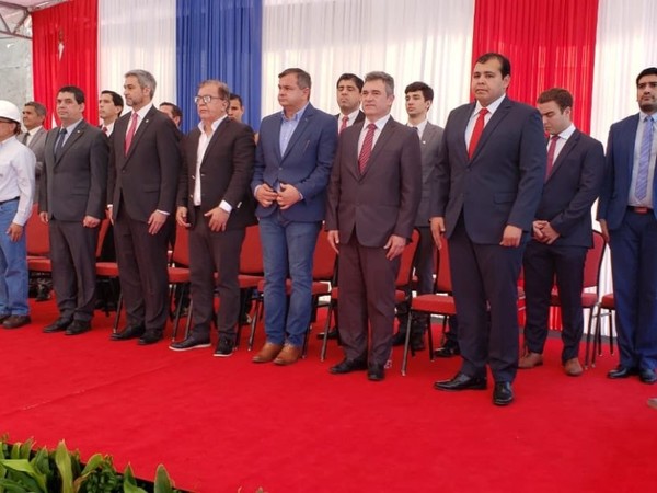 En 2019, EBY invirtió USD 30 millones en obras de infraestructura y proyectos sociales, resalta Nicanor