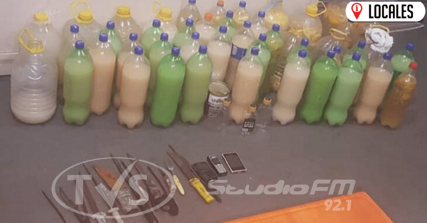 Armas blancas, celulares y chicha incautados en los Penales de Itapúa, Misiones y Alto Paraná