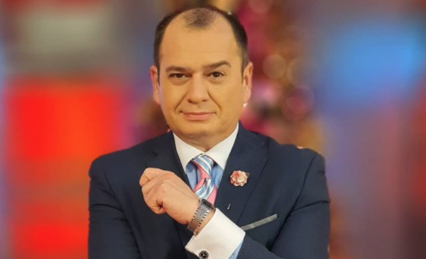 HOY / Carlos Troche se despide de La Mañana del SNT: "Estoy contento de que Chiche ocupe mi lugar"