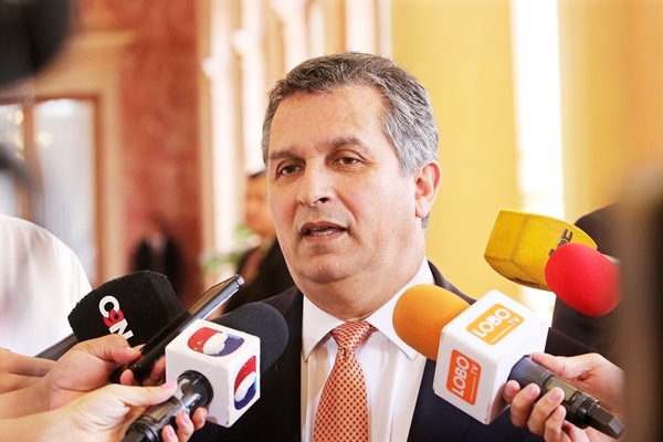 Paraguay tiene razones para mirar con confianza el 2020, dice ministro | .::Agencia IP::.