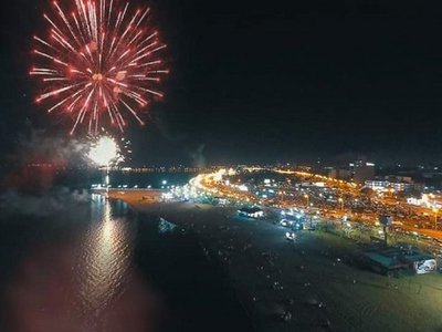 Encarnación recibió al 2020 con un gran show de luces