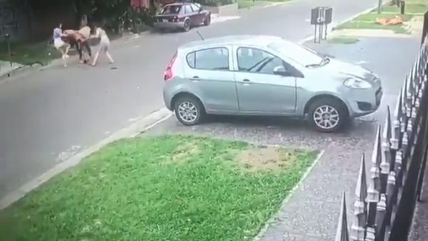 Se metió a robar en la casa de una experta en kick boxing | Noticias Paraguay