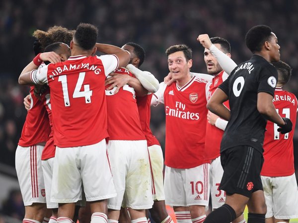 Arsenal se lleva los puntos ante el United