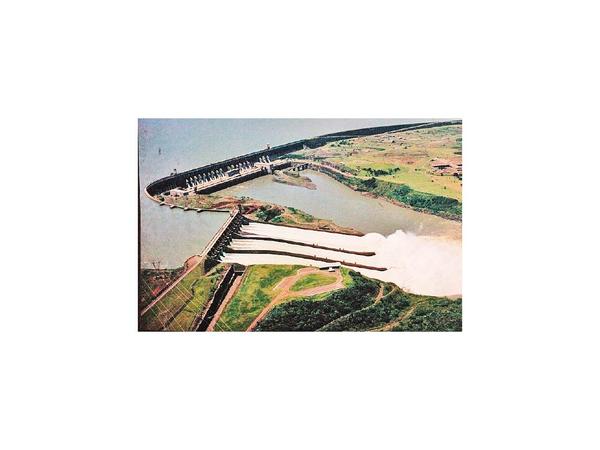 Itaipú registró la producción más baja en casi 20 años