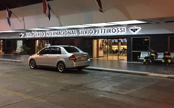 Titular de la DINAC anunció una reingeniería comercial en el aeropuerto
