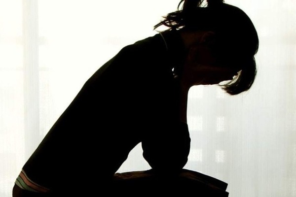 A víctimas de violencia doméstica se les aconseja que busquen ayuda