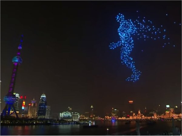 Drones sustituyeron a fuegos artificiales en China