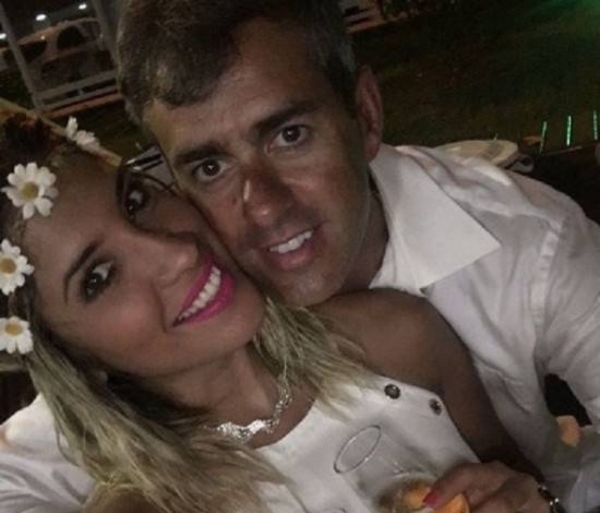 HOY / ¿Hasta que un cuerno los separe? Regis Marques se "divorcia"de Anahí Sánchez