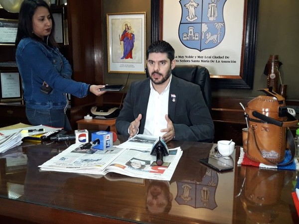 Intendente de Asunción anuncia 'desvinculaciones' de presuntos planilleros