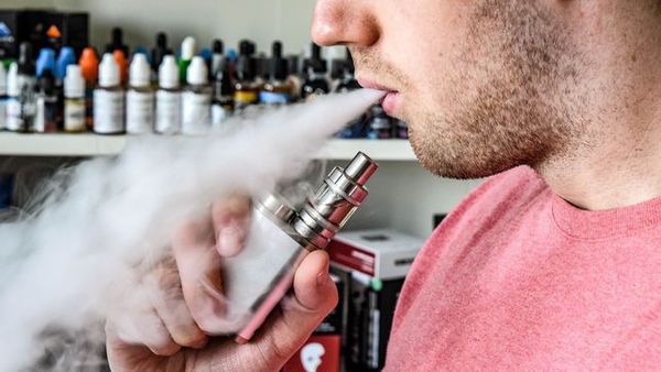 EE.UU. anuncia prohibición parcial de cigarrillos electrónicos aromatizados - Mundo - ABC Color