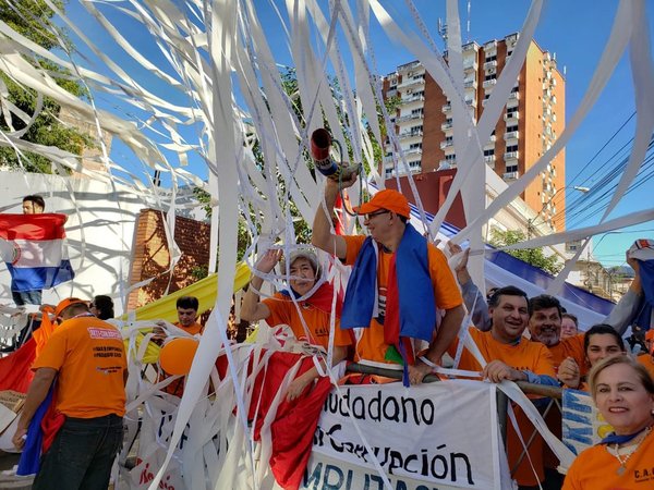 Escrachadores apuntan que autoblindaje es consecuencia de la apatía de la ciudadanía