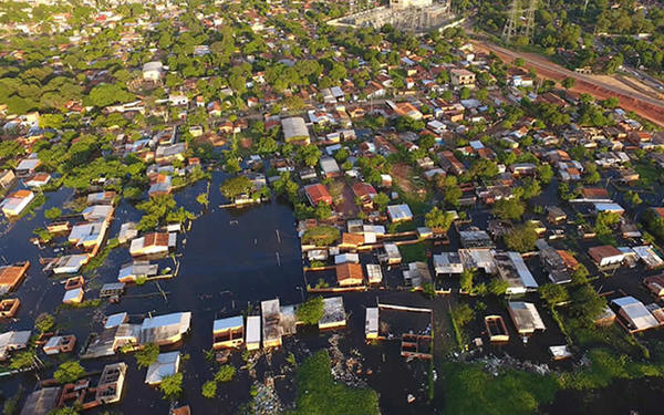Riada inundó 30 viviendas construidas por la EBY y habilitadas el año pasado