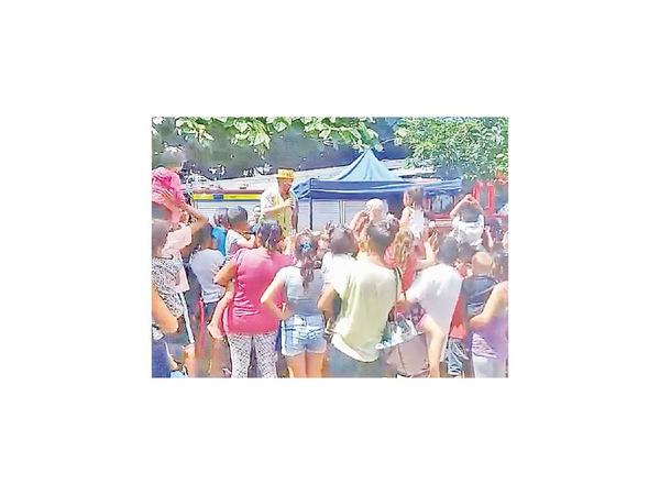 Varias actividades para agasajar por Reyes a niños carenciados