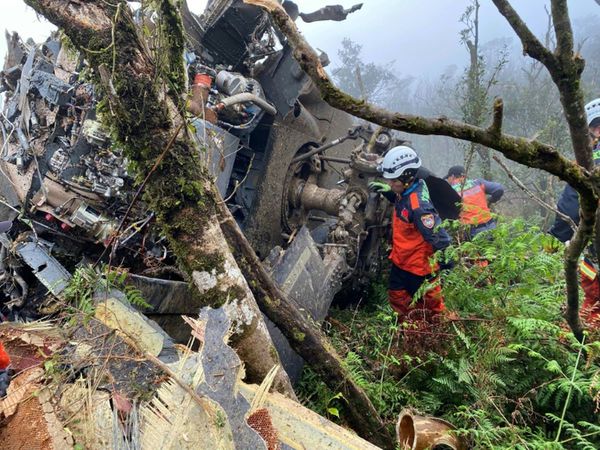 Taiwán: Jefe militar muere en siniestro